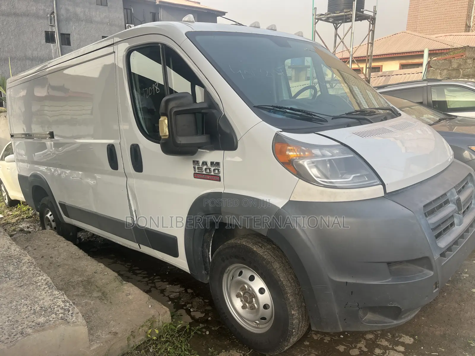 Dodge B3500 2017 White