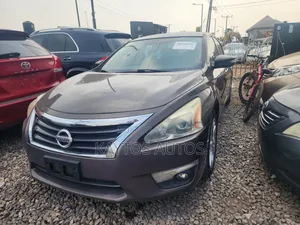 Nissan Altima 2.5 SL 4dr Sedan (2.5L 4cyl CVT) 2015 Brown