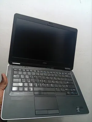 Laptop Dell Latitude E7240 8GB Intel Core i5 SSD 256GB