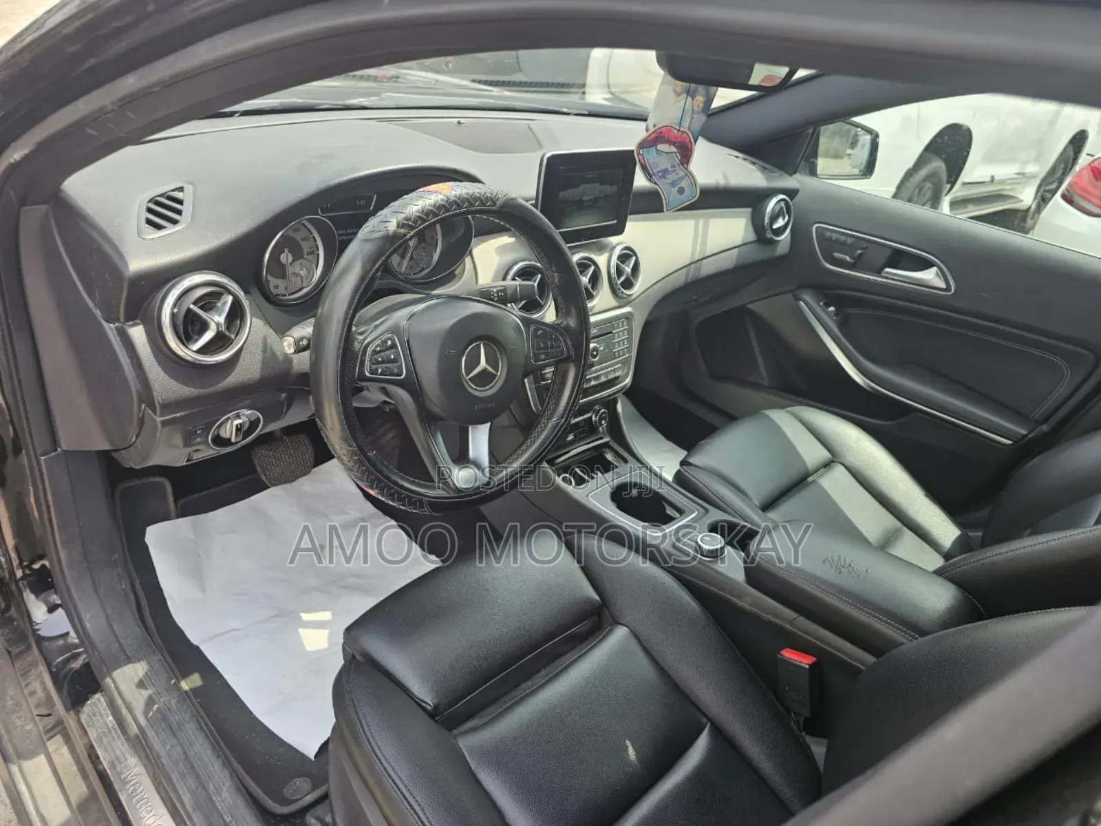 Mercedes-Benz GLA 250 2017 Black