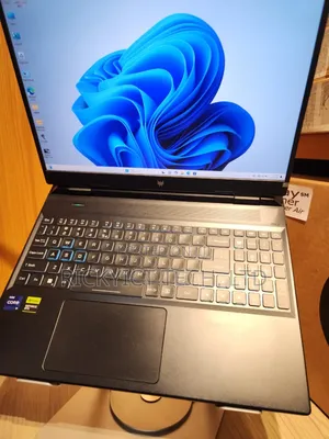 Laptop Acer Predator Helios 18 PH18-71 16GB Intel Core i7 SSD 512GB