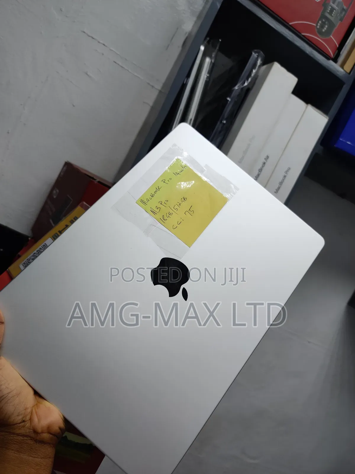 Laptop Apple MacBook Pro 2023 M3 Pro 18GB Apple M3 Pro SSD 512GB