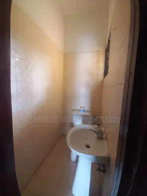 4bdrm Townhouse / Terrace in Lekki Phase 1 for rent