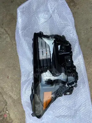 Set of Headlights for Toyota Tundra 2025