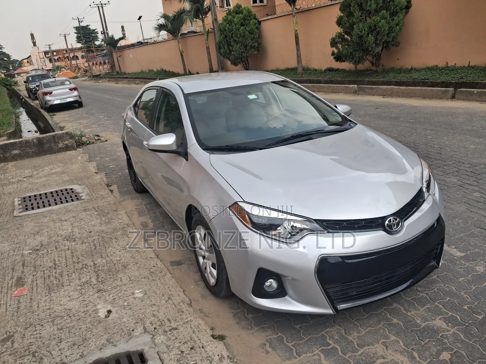 Toyota Corolla 2015 Silver