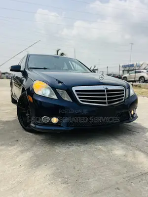 Mercedes-Benz E350 Base 4dr Sedan RWD (3.5L 6cyl 7A) 2010 Blue