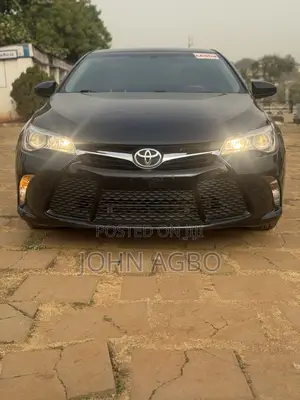 Toyota Camry SE w/Special Edition Pkg (2.5L 4cyl 6A) 2016 Black