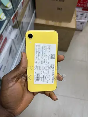 Apple iPhone XR 64 GB Yellow