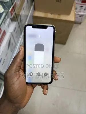 Apple iPhone XR 64 GB Yellow