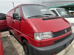 Volkswagen Transporter 2006 Red