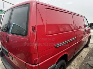 Volkswagen Transporter 2006 Red