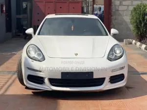 Porsche Panamera Turbo S Executive AWD 2016 White