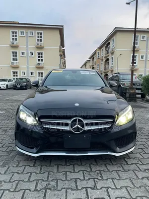 Mercedes-Benz C300 Luxury 4dr AWD 4Matic Sedan (2.0L 4cyl 7A) 2015 Black