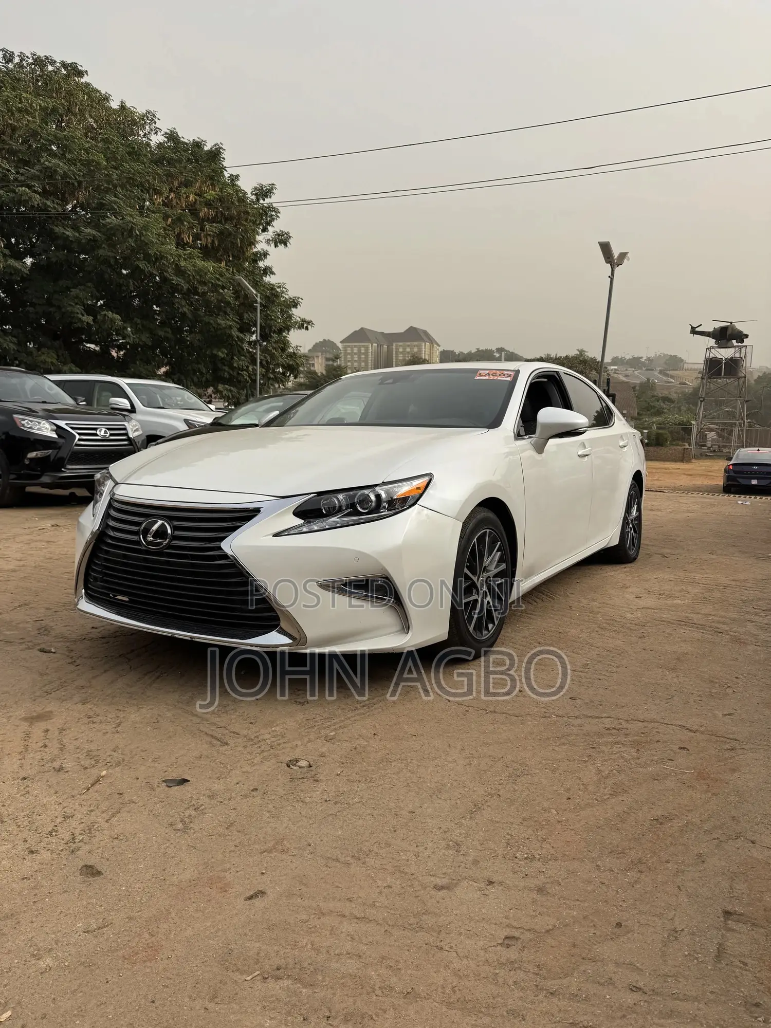 Lexus ES 350 FWD 2017 White