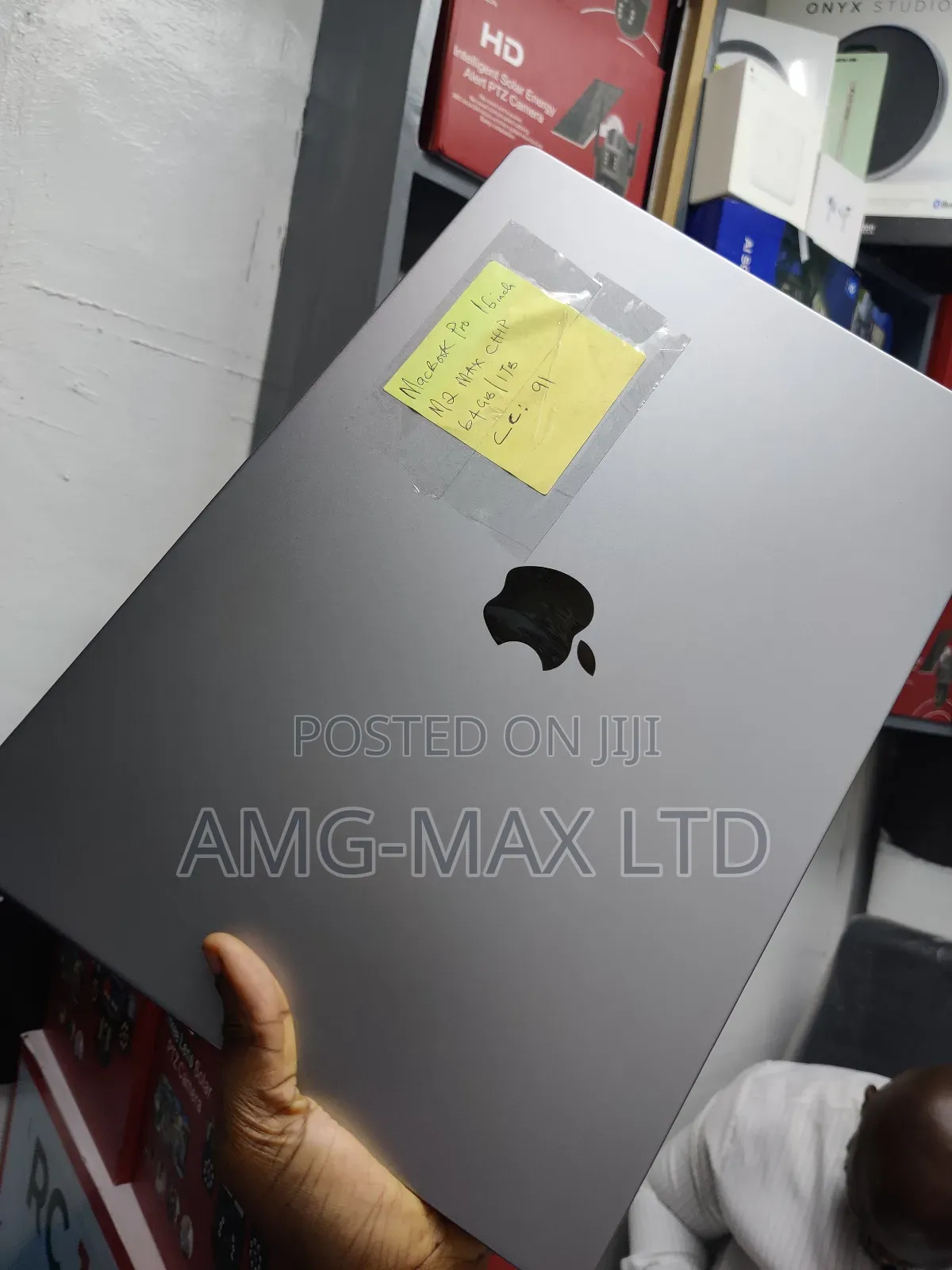 Laptop Apple MacBook Pro 2023 M2 Max 64GB Apple M2 SSD 1T