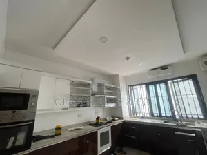 4bdrm Duplex in Banana Island for rent