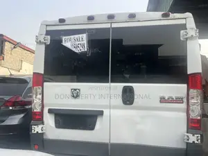 Dodge B3500 2017 White