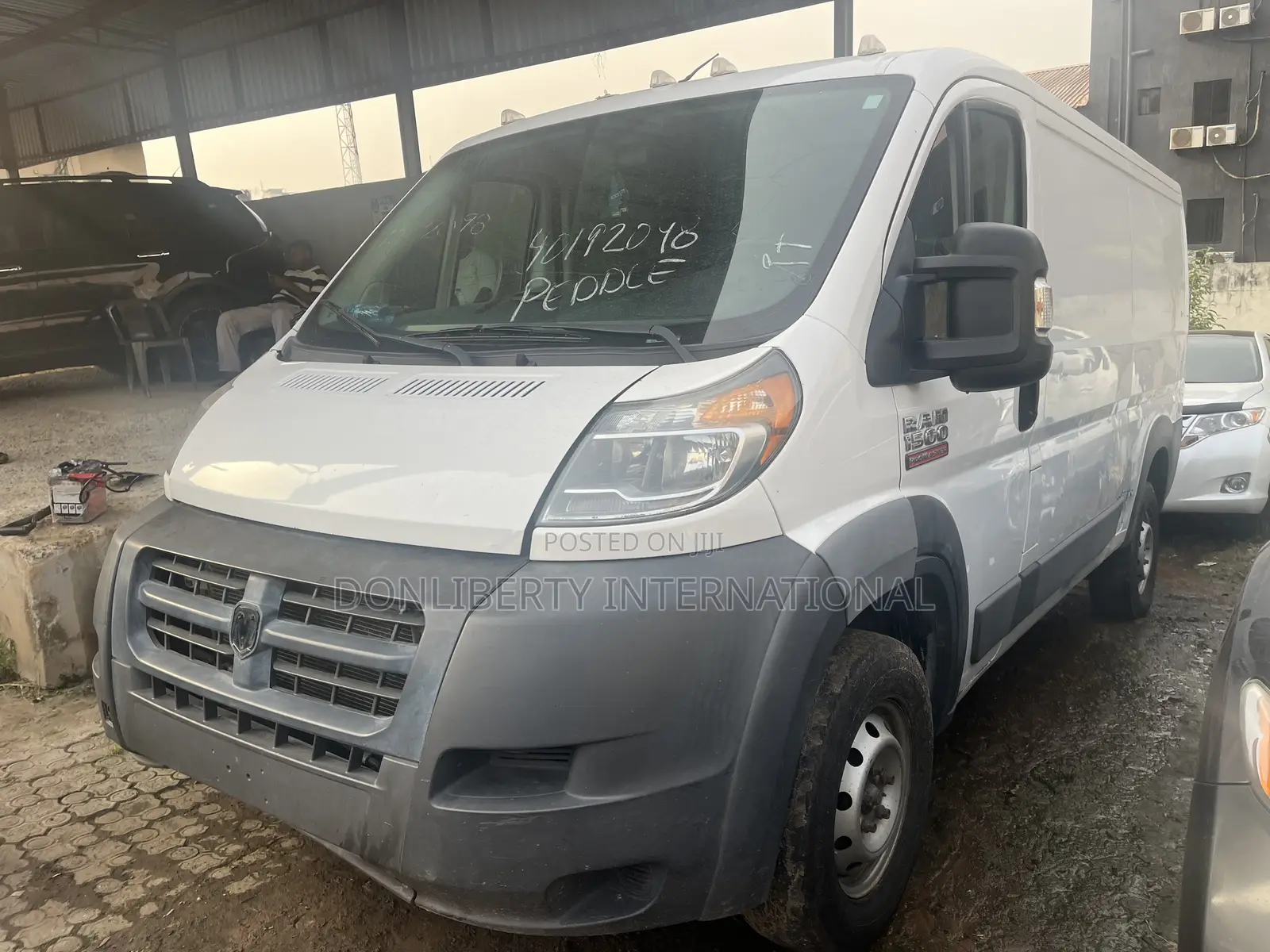 Dodge B3500 2017 White