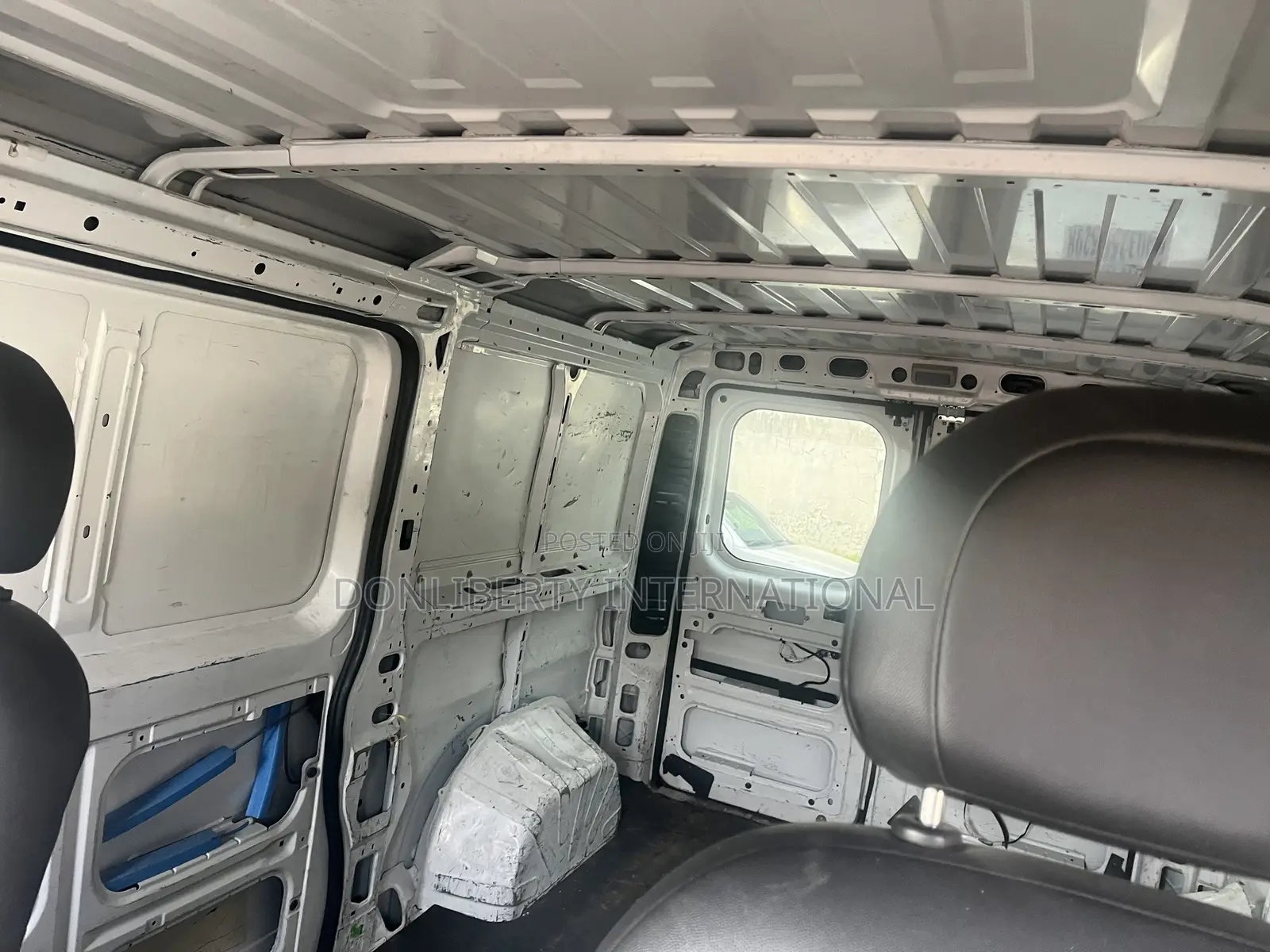 Dodge B3500 2017 White