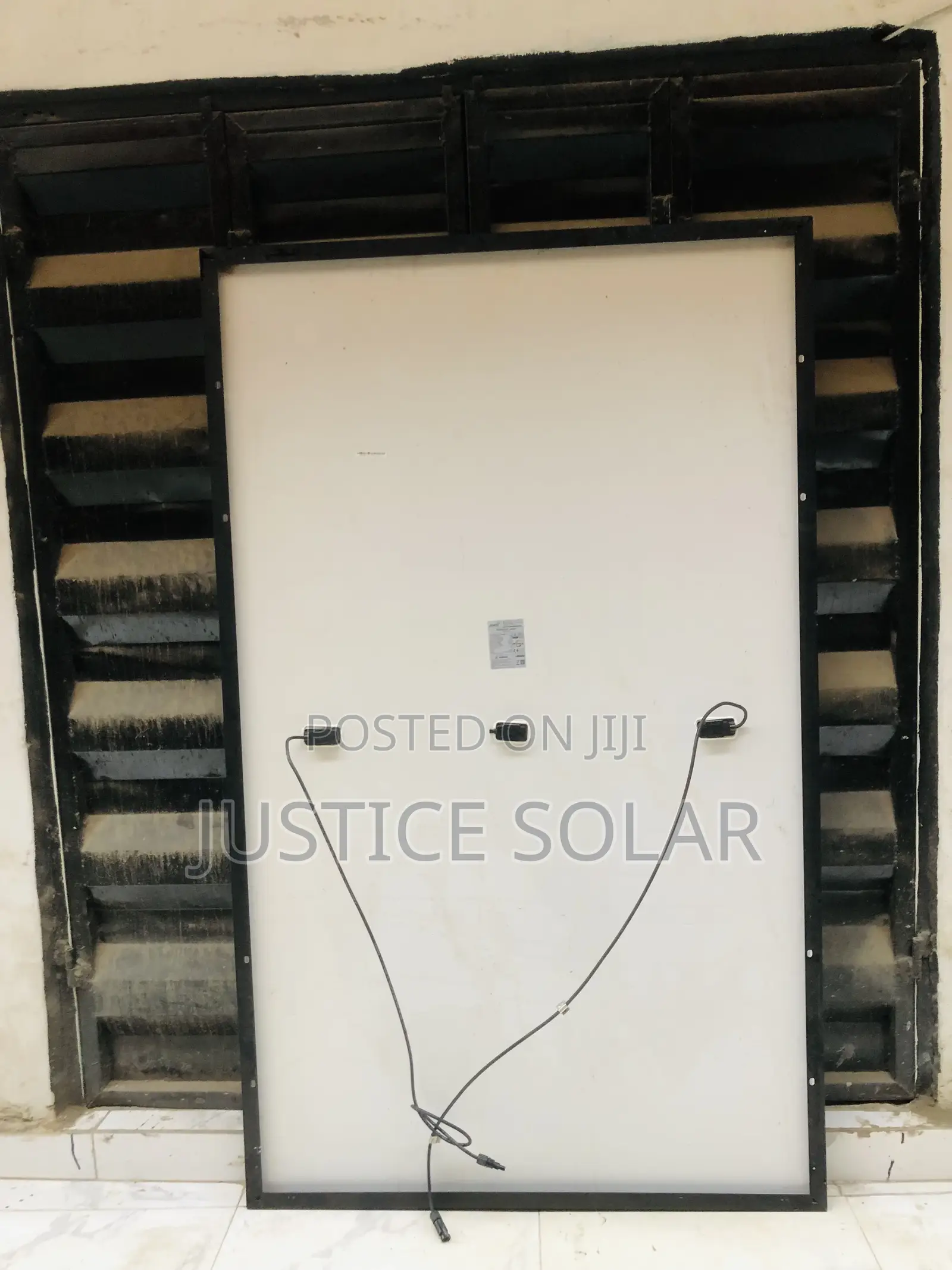 550attw Jinko Solar Panel