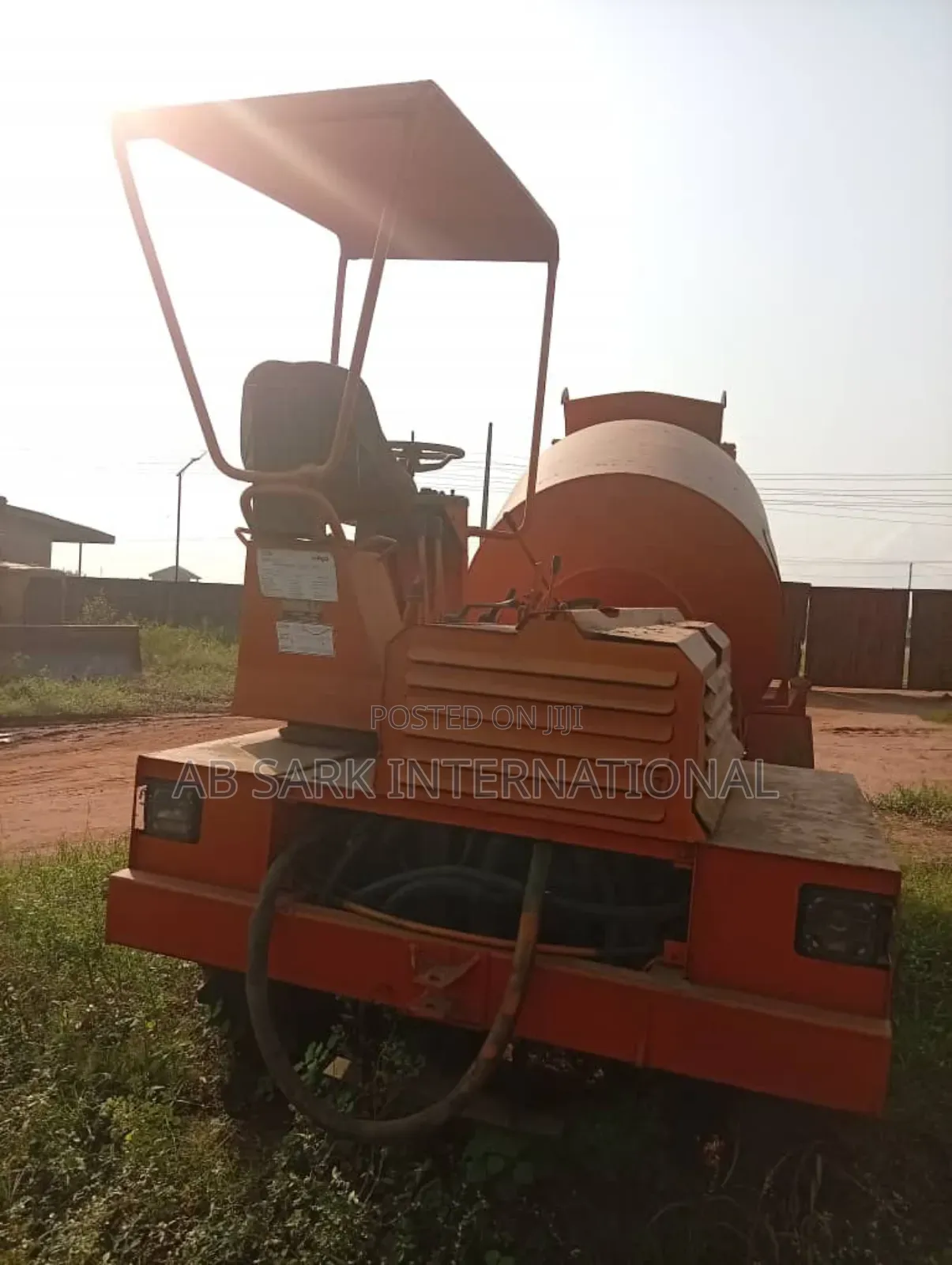 2.5 CBM Silla (Made in Italy) Self Loading Concrete Mixer