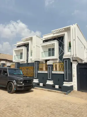 5bdrm Duplex in Agege for sale