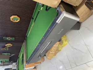 Everlast Coin And Marble Snooker Board