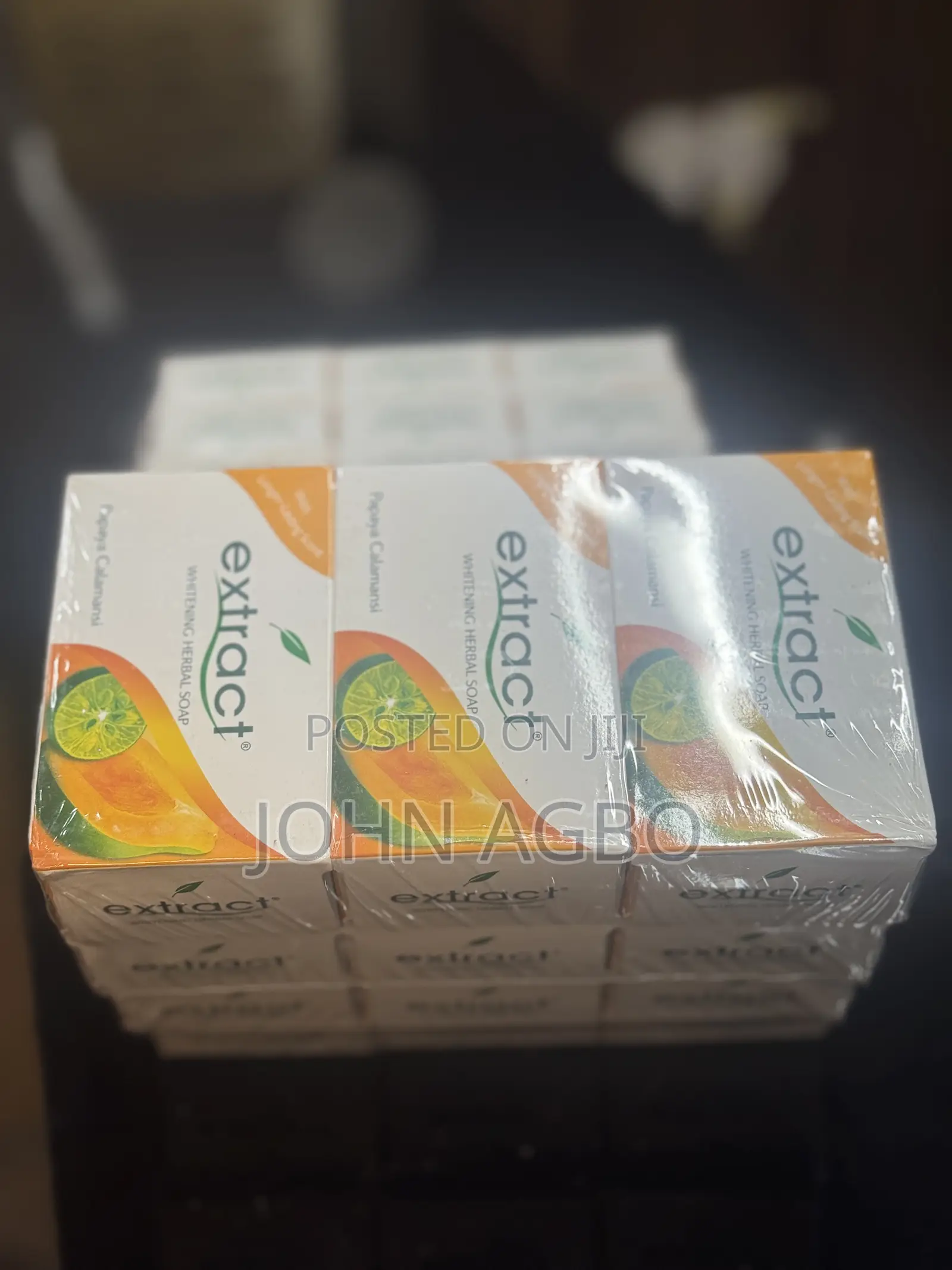 Extract Whitening Herbal Soap