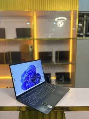 Laptop Lenovo IdeaPad 5 Slim 13th Gen i7 16GB AMD Ryzen 7 SSD 512GB