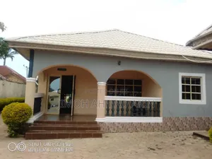Furnished 8bdrm Apartment in Federal Low-Cost, Jos for sale