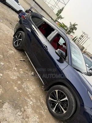 Toyota Highlander XSE 2021 Blue