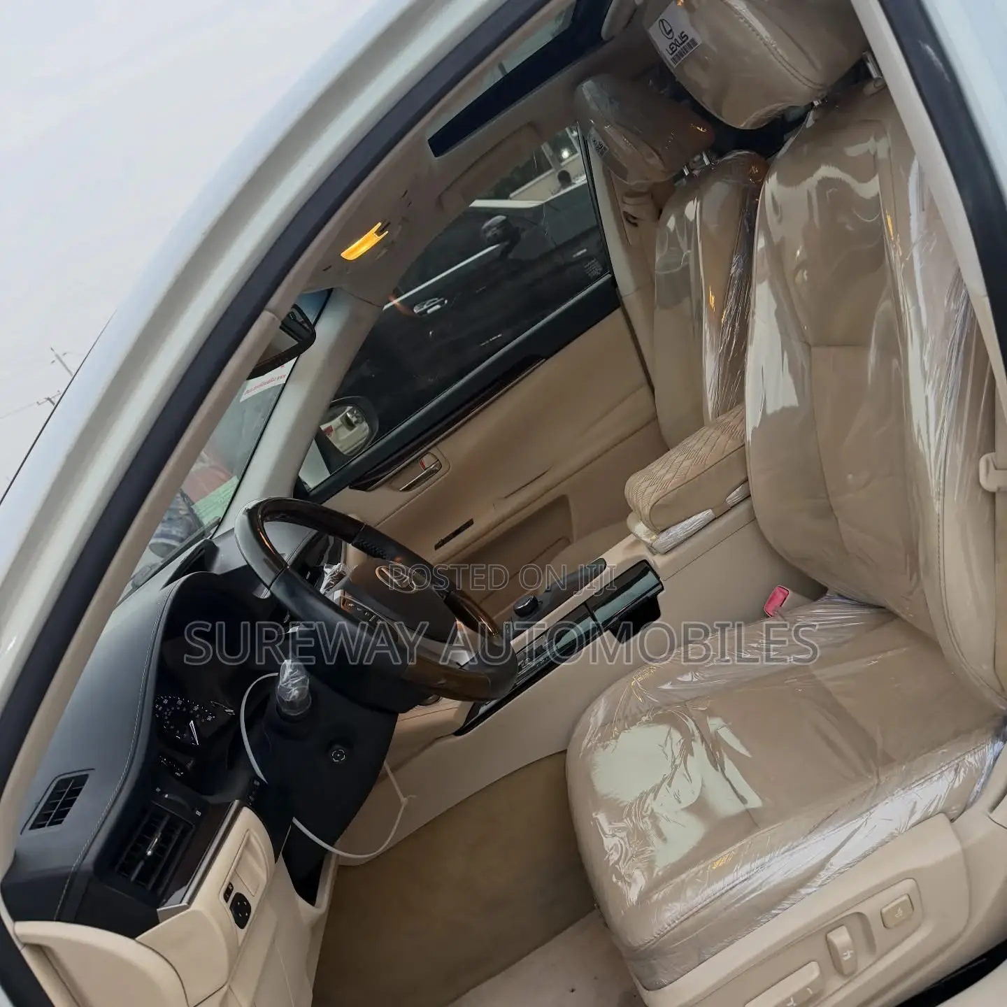 Lexus ES 350 FWD 2014 White