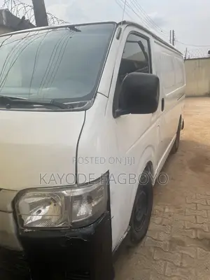 Toyota HiAce 2008 White