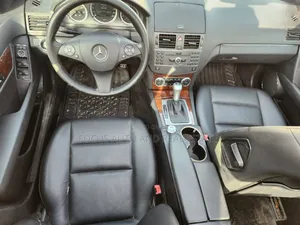 Mercedes-Benz C300 Sport 4Matic Sedan AWD (3.0L 6cyl 7A) 2010 Black