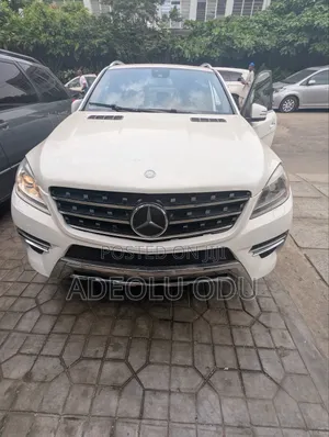 Mercedes-Benz M Class ML350 4dr SUV (3.5L 6cyl 7A) 2015 White