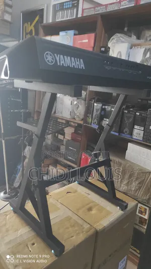 Alpha Keyboard Stand