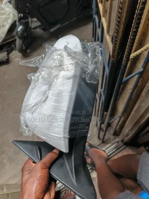 Side Mirror Highlander 2018 With BMS