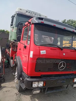 Mercedes-Benz Haib Truck With 7tonnes