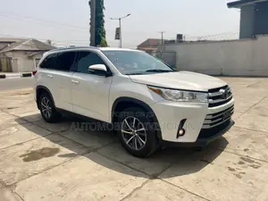 Toyota Highlander XLE 2019 White