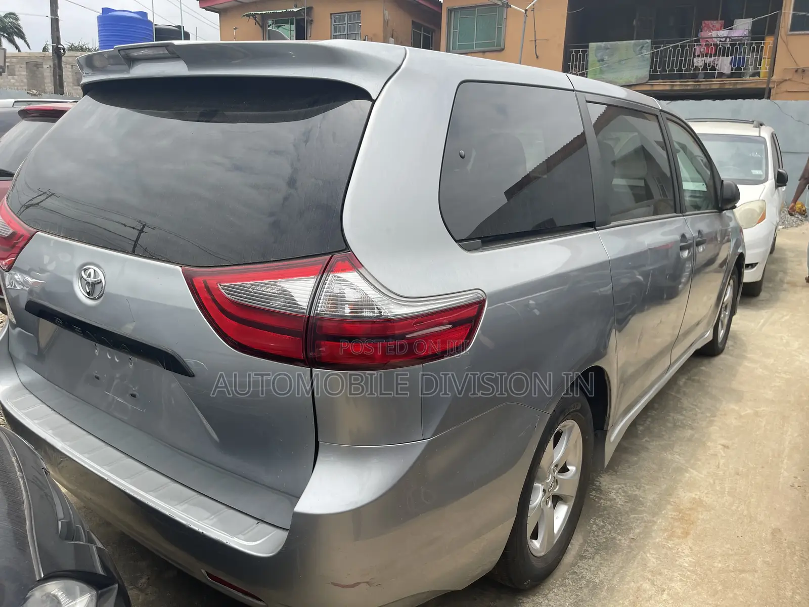 Toyota Sienna 2020 Silver