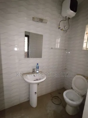 3bdrm Block of Flats in Gusape, Guzape District for rent