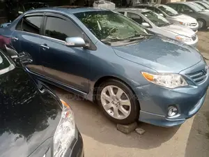 Toyota Corolla S Special Edition 4dr Sedan (1.8L 4cyl 4A) 2013 Blue