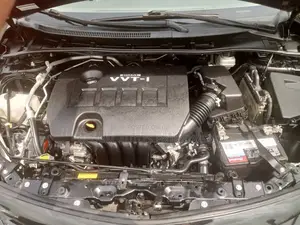 Toyota Corolla XLE 4dr Sedan (1.8L 4cyl 4A) 2010 Black