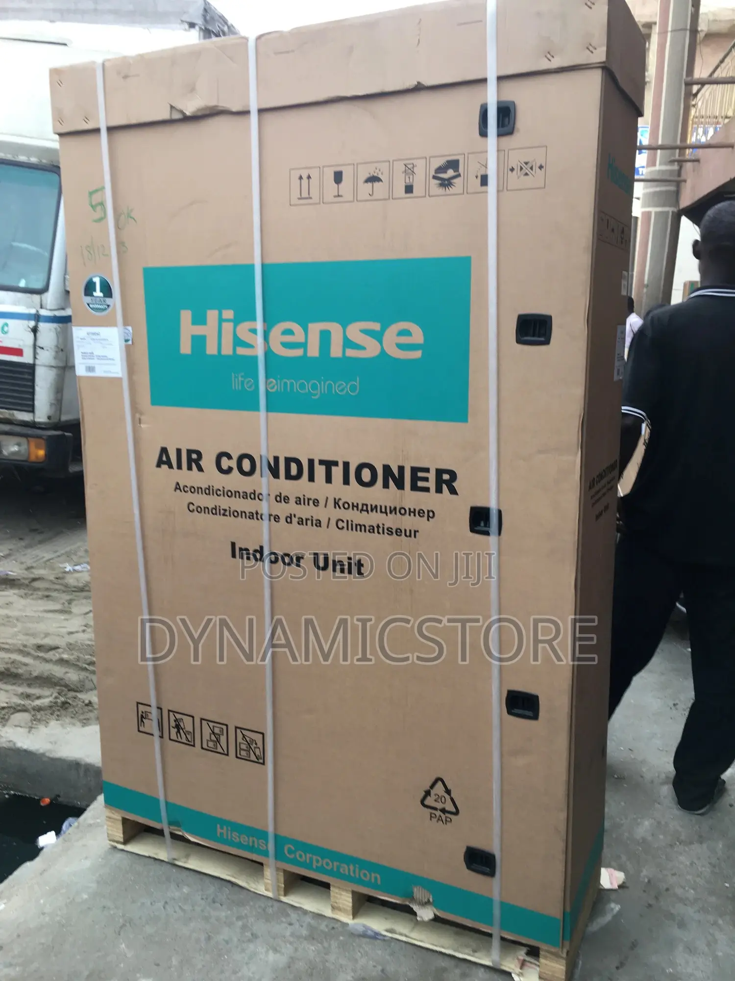 Hisense 10hp Standing Ac.
