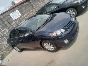 Toyota Corolla LE Special Edition 4dr Sedan (1.8L 4cyl 4A) 2013 Blue