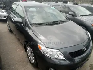 Toyota Corolla LE 4dr Sedan (1.8L 4cyl 4A) 2010 Gray