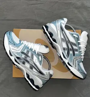 Original Asics Sneakers