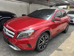 Mercedes-Benz GLA 250 2017 Red