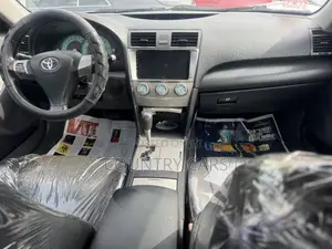 Toyota Camry SE 4dr Sedan (2.4L 4cyl 5A) 2009 Gray