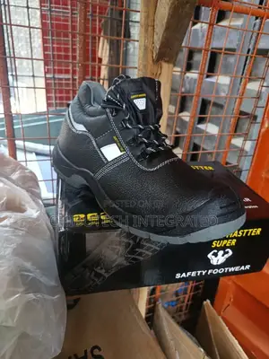 Safety Jogger Bestboy S3 Safety Boots.